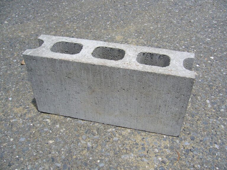 Types of Concrete Blocks or Concrete Masonry Unit: Hollow & Solid